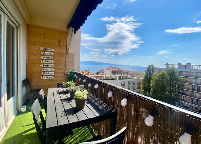 Vue Mer Au Carre D'or De Ajaccio - Parking, Wifi アパート